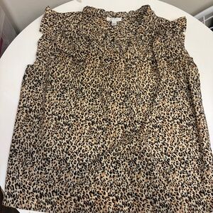 On 34th leopard top
